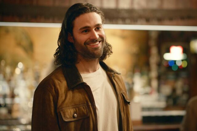 Quem interpreta Clay na 7ª temporada de 'Virgin River'? Conheça a estrela de 'Riverdale' Cody Kearsley
