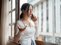 Querida Abby: Meu ex-namorado alcoólatra está me perseguindo Querida Abby: Meu ex-namorado alcoólatra está me perseguindo