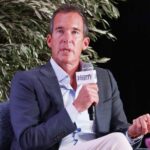 Radial Entertainment compra bibliotecas de conteúdo enquanto Pluto TV e Paramount Alum Jeff Shultz assume como CEO