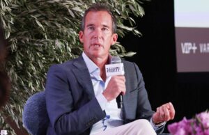 Radial Entertainment compra bibliotecas de conteúdo enquanto Pluto TV e Paramount Alum Jeff Shultz assume como CEO Radial Entertainment compra bibliotecas de conteúdo enquanto Pluto TV e Paramount Alum Jeff Shultz assume como CEO