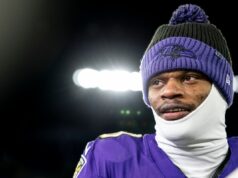 Ravens previsto para escolher o sucessor de Lamar Jackson Lamar Jackson #8 of the Baltimore Ravens reacts following an NFL Football game against the Pittsburgh Steelers at M&T Bank Stadium on December 21, 2024 in Baltimore, Maryland.