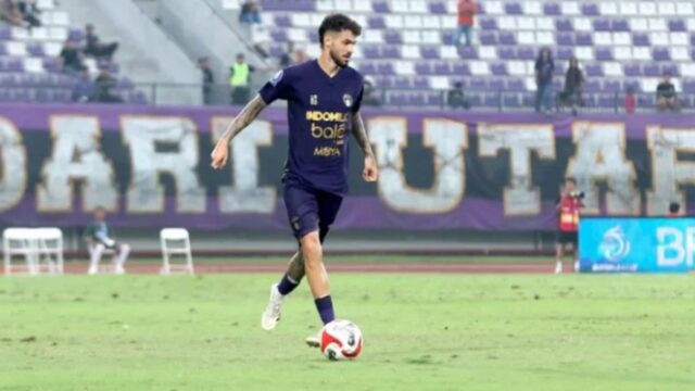 Rayco brilha! Persita humilha o Madura United por 4 a 1 em casa
