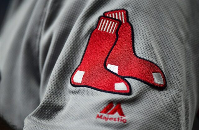 Red Sox lança repentinamente uma perspectiva promissora após apenas 2 The Boston Red Sox released a one-promising minor-league prospect on Friday.