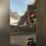 Refinaria de petróleo no Texas em chamas após explosão