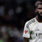 Relatório: Man Utd identifica o grande zagueiro do Real Madrid como alternativa a Harry Maguire