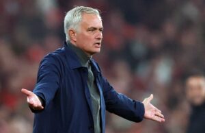 Relatório: Man Utd na corrida para contratar a estrela portuguesa de 17 anos estreada por José Mourinho Relatório: Man Utd na corrida para contratar a estrela portuguesa de 17 anos estreada por José Mourinho