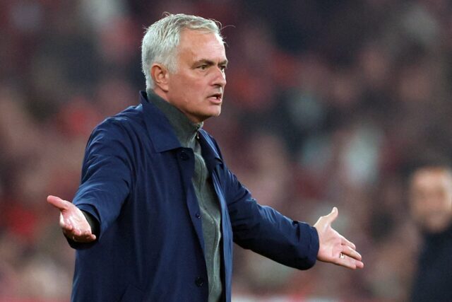 Relatório: Man Utd na corrida para contratar a estrela portuguesa de 17 anos estreada por José Mourinho
