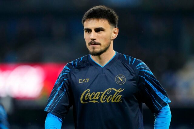 Relatório: Manchester United interessado no atacante internacional da Macedônia
