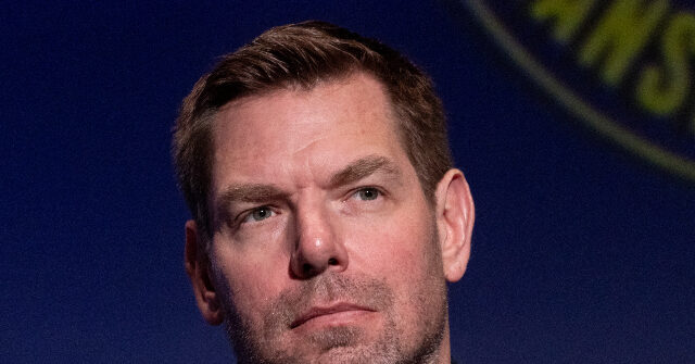 Relatório: 'PG&E Puppet' - O democrata Eric Swalwell arrecada US Relatório: 'PG&E Puppet' - O democrata Eric Swalwell arrecada US $ 113 mil da CA Utility Co.