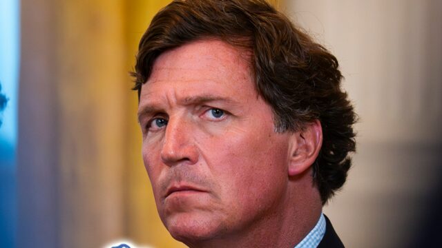 Remessa multimilionária de nicotina ALP de Tucker Carlson sequestrada tucker-carlson-main-getty-2