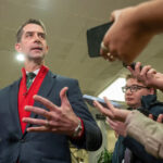 Republicano belicista compara o Irã ao Dia D