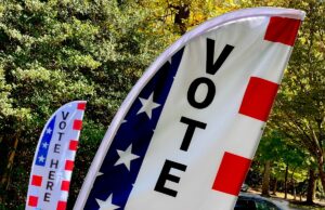 Republicanos rejeitam ‘onda democrática’ apesar de 28 cadeiras terem sido invertidas Republicanos rejeitam 'onda democrática' apesar de 28 cadeiras terem sido invertidas