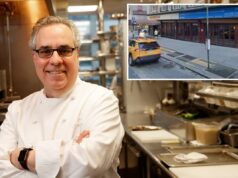 Restaurante Serafina assumirá a antiga casa de Rosie O’Grady em Midtown Um táxi amarelo numa rua da cidade em frente a um prédio com um