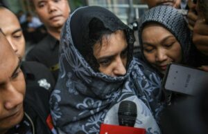 Forte sátira do vice-ministro de Assuntos Internos à regente de Pekalongan, Fadia Arafiq, após alegar que não entende a burocracia Revelado! ART Fadia Arafiq torna-se diretora de sua empresa familiar