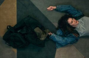 Revisão de ‘Drag’ SXSW: Venha para o pequeno roubo, fique para os inesperados assassinatos em série Revisão de 'Drag' SXSW: Venha para o pequeno roubo, fique para os inesperados assassinatos em série