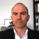 Rhodes, do MS NOW: Não é preciso gostar do Irã para considerá-los 'mais confiáveis' por conta das negociações nucleares do que Witkoff