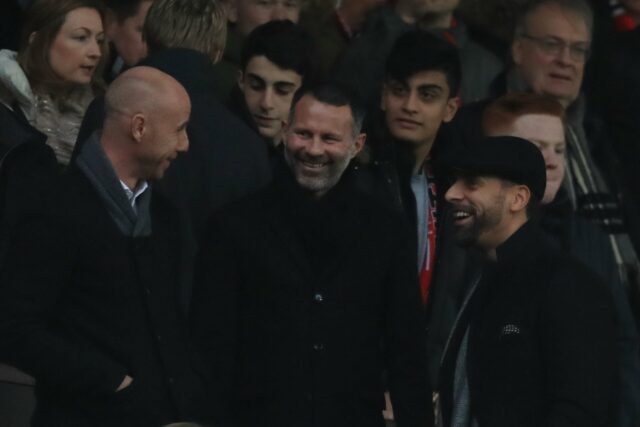 Rio Ferdinand faz uma surpreendente comparação com o ícone do Man Utd após a última decisão de Mo Salah no Liverpool
