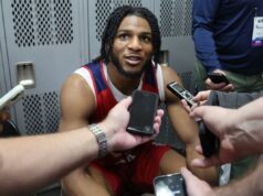 Rodada de 32, probabilidades e escolhas do March Madness 2026: quatro melhores apostas para a lista de domingo O armador do Hawkeyes, Bennett Stirtz, tentará levar Iowa à frente da favorita Flórida na segunda rodada do torneio da NCAA.