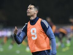 Ronaldo vai para Espanha para reabilitação após lesão no campeonato saudita Ronaldo vai para Espanha para reabilitação após lesão no campeonato saudita