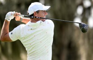 Rory McIlroy desiste do Arnold Palmer Invitational após lesão nas costas Rory McIlroy