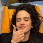 Rosalía compartilha uma foto do hospital depois de ficar 'extremamente doente' e sair do palco mais cedo