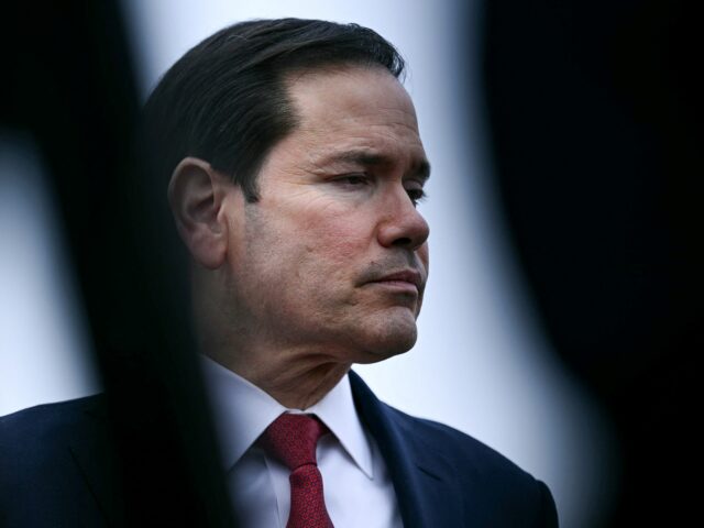 Rubio diz à Al Jazeera que o Estreito de Ormuz será reaberto 'de uma forma ou de outra'
