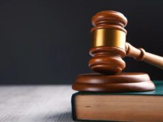 Russell Nicolet: Como a busca pelo conhecimento e pela justiça molda a carreira de um advogado Russell Nicolet: Como a busca pelo conhecimento e pela justiça molda a carreira de um advogado