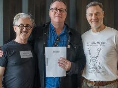 Russell T Davies diz que o novo programa ‘Tip Toe’ é uma ‘reação ao rumo que a política está tomando’: ‘O discurso queer’ se tornou ‘tão perigoso de uma maneira que nunca pensei que aconteceria de novo’ Russell T Davies diz que o novo programa 'Tip Toe' é uma 'reação ao rumo que a política está tomando': 'O discurso queer' se tornou 'tão perigoso de uma maneira que nunca pensei que aconteceria de novo'