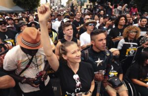 SAG-AFTRA estende negociações de contrato enquanto WGA finaliza demandas antes de se reunir com grandes estúdios SAG-AFTRA estende negociações de contrato enquanto WGA finaliza demandas antes de se reunir com grandes estúdios