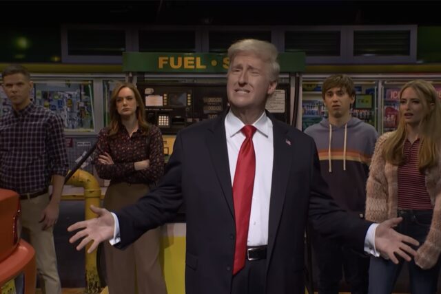 'SNL' Cold Open brinca sobre o aumento dos preços do gás e a guerra com o Irã enquanto Trump compara o país ao balé: “Somos Timmy Chalamet”
