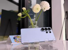 Sacudi violentamente o Galaxy S26 Ultra para testar o único recurso que é tão impressionante quanto o Privacy Display Samsung Galaxy S26 Ultra na mão