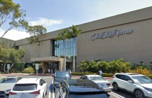 Saks Fifth Avenue e Nieman Marcus fechando várias lojas em SoCal Saks Fifth Avenue e Nieman Marcus fechando várias lojas em SoCal
