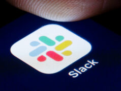 Salesforce anuncia uma reformulação pesada de IA para o Slack, com 30 novos recursos The logo of Instant Messaging Service Slack is shown on the display of a smartphone on April 22, 2020 in Berlin, Germany. (Photo by Thomas Trutschel/Photothek via Getty Images)