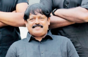 Sanju não joga por pontuações pessoais, mas pela equipe: Padre Viswanath Sanju não joga por pontuações pessoais, mas pela equipe: Padre Viswanath