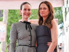 Sarah Paulson elogia o ensaio ‘profundo’ da melhor amiga Amanda Peet sobre a batalha do câncer Amanda-Peet-GettyImages-2259753815