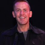 Scott Mills, da BBC Radio 2, sai após alegações sobre sua ‘conduta pessoal’
