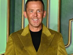 Scott Mills questionado pela polícia em 2018 sobre alegações históricas de ofensas sexuais envolvendo um adolescente Scott Mills questionado pela polícia em 2018 sobre alegações históricas de ofensas sexuais envolvendo um adolescente