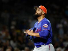 Sean Manaea, do Mets, não se incomoda com a queda de velocidade no início da primavera: ‘Eu me sinto saudável’ O arremessador do New York Mets, Sean Manaea (59), sai de campo contra o Miami Marlins após o primeiro turno no Roger Dean Chevrolet Stadium.