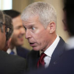 Secretário de Energia luta para contornar a crise petrolífera de Trump