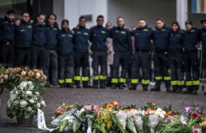 Seis morrem em incêndio em ônibus na Suíça depois que homem teria se ateado fogo Seis morrem em incêndio em ônibus na Suíça depois que homem teria se ateado fogo