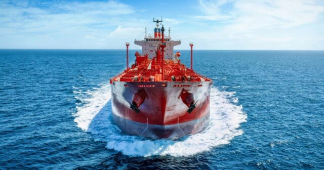 Seis navios-tanque com destino à Austrália foram cancelados porque a Seis navios-tanque com destino à Austrália foram cancelados porque a escassez de petróleo atingiu as refinarias asiáticas