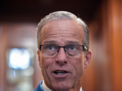 Senado concorda em financiar a maior parte do DHS, enviando projeto de lei para a Câmara sem financiamento do ICE Senado concorda em financiar a maior parte do DHS, enviando projeto de lei para a Câmara sem financiamento do ICE