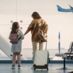 Seu filho tem medo de voar? Especialistas revelam como ajudar as crianças a lidar com a ansiedade de viajar