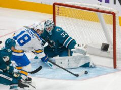 Sharks conseguem ponto na derrota desleixada na prorrogação para o St. Louis Blues Sharks conseguem ponto na derrota desleixada na prorrogação para o St. Louis Blues