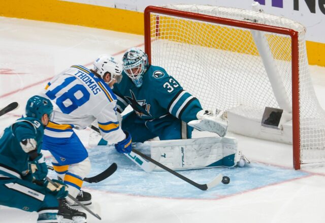 Sharks conseguem ponto na derrota desleixada na prorrogação para o St. Louis Blues
