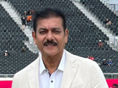 Shastri fala sobre a vaga de Abhishek Sharma na equipe antes do confronto com a Inglaterra Shastri fala sobre a vaga de Abhishek Sharma na equipe antes do confronto com a Inglaterra