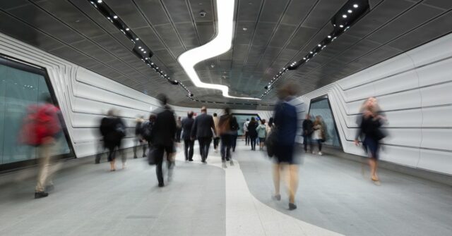 Sindicatos lançam oferta para dar aos australianos uma semana extra Sindicatos lançam oferta para dar aos australianos uma semana extra de férias anuais