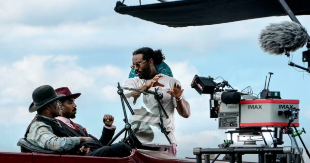 'Sinners' e 'The Pitt' ganham em grande no Writers Guild Awards após cancelamento da cerimônia em Los Angeles
