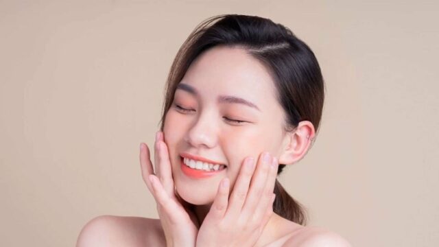 Skincare Hingga Makeup, 5 Cara Menjaga Kulit Tetap Terhidrasi saat Puasa
