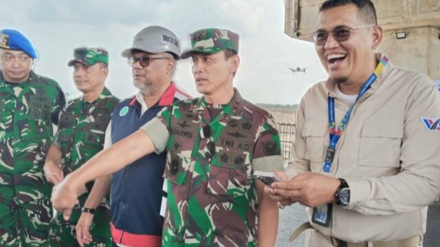 Sniper Disiagakan Kodam II Sriwajaya e Polda Sumsel de Tol Kapal Betung, Amankan Arus Mudik Lebaran 2026
